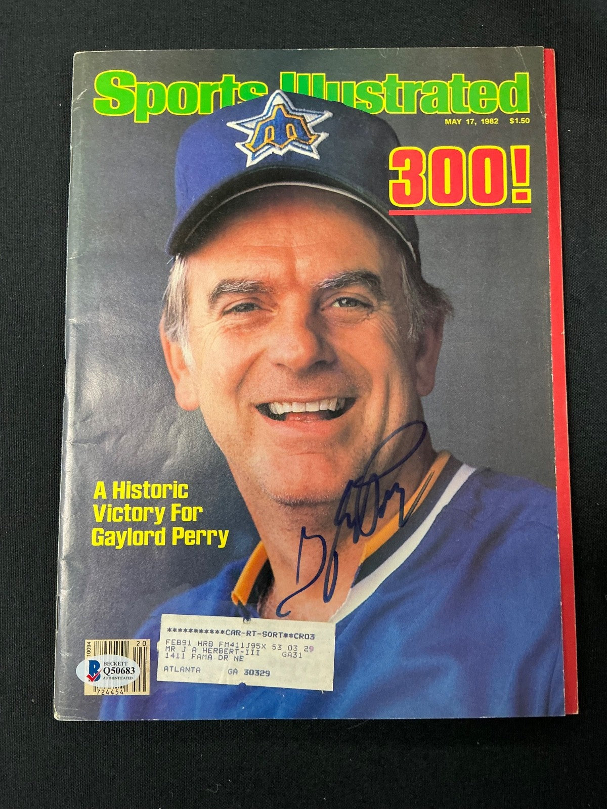 Gaylord Perry Mariners Signed Auto 1982 Sports Illustrated Magazine BAS COA 683