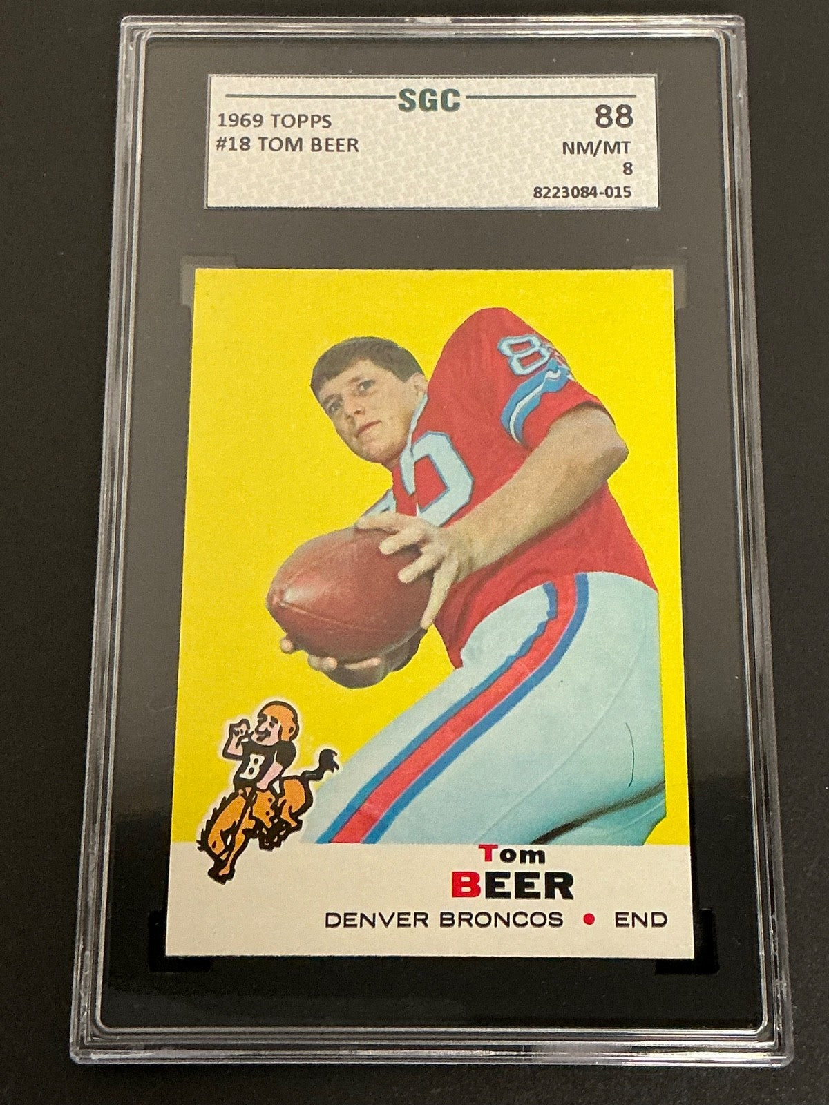 1969 Topps #18 Tom Beer SGC 8 NM/MT 015