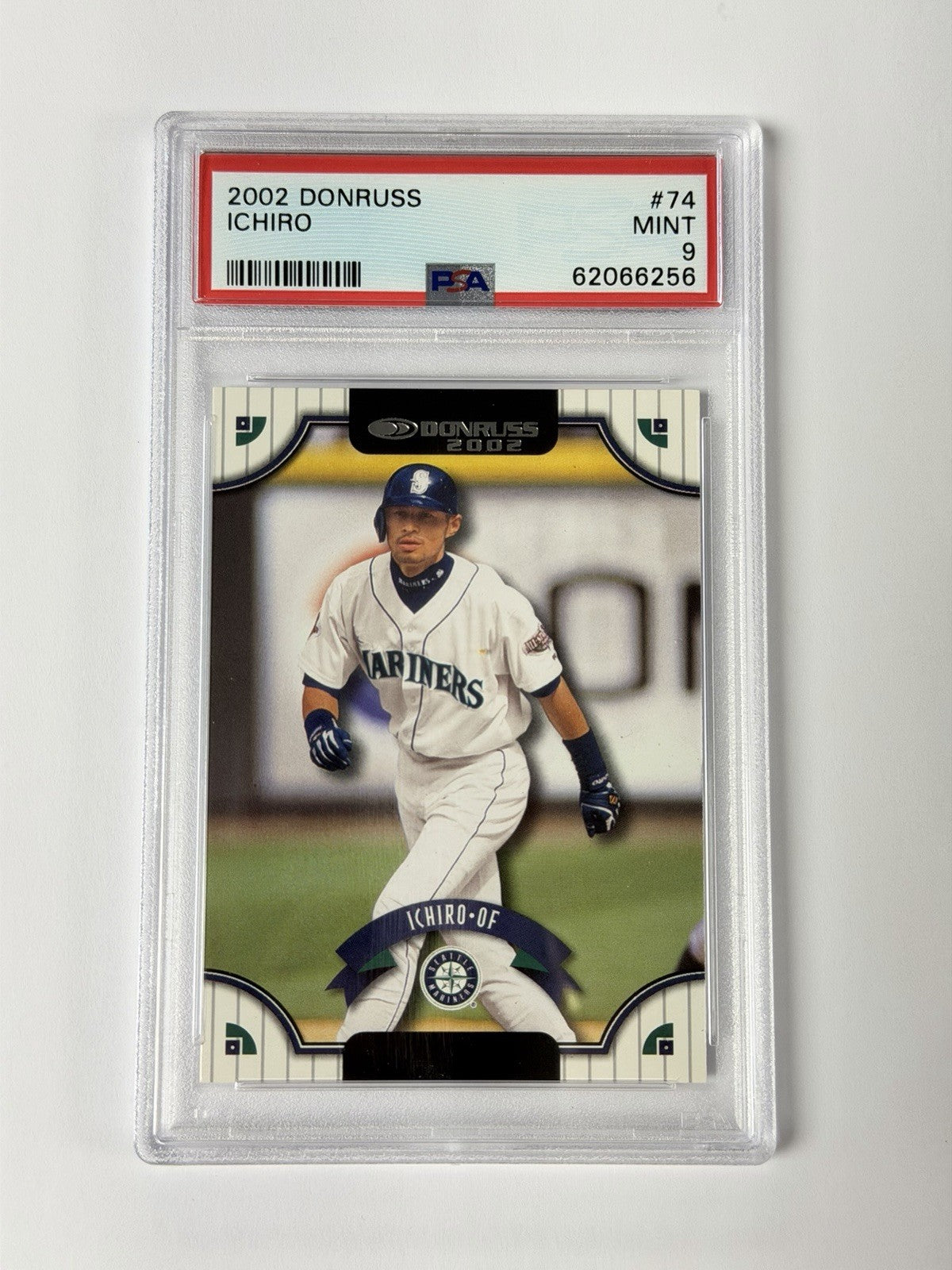 2002 DONRUSS #74 ICHIRO PSA 9 MINT 256