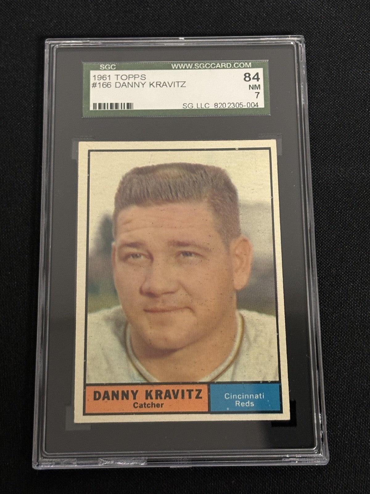 1961 Topps #166 Danny Kravitz Reds SGC 7 NM 004