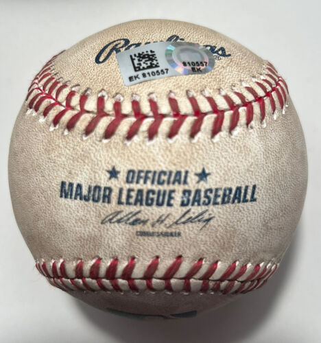 MARIANO RIVERA SIGNED GAME USED BASEBALL (PSA)